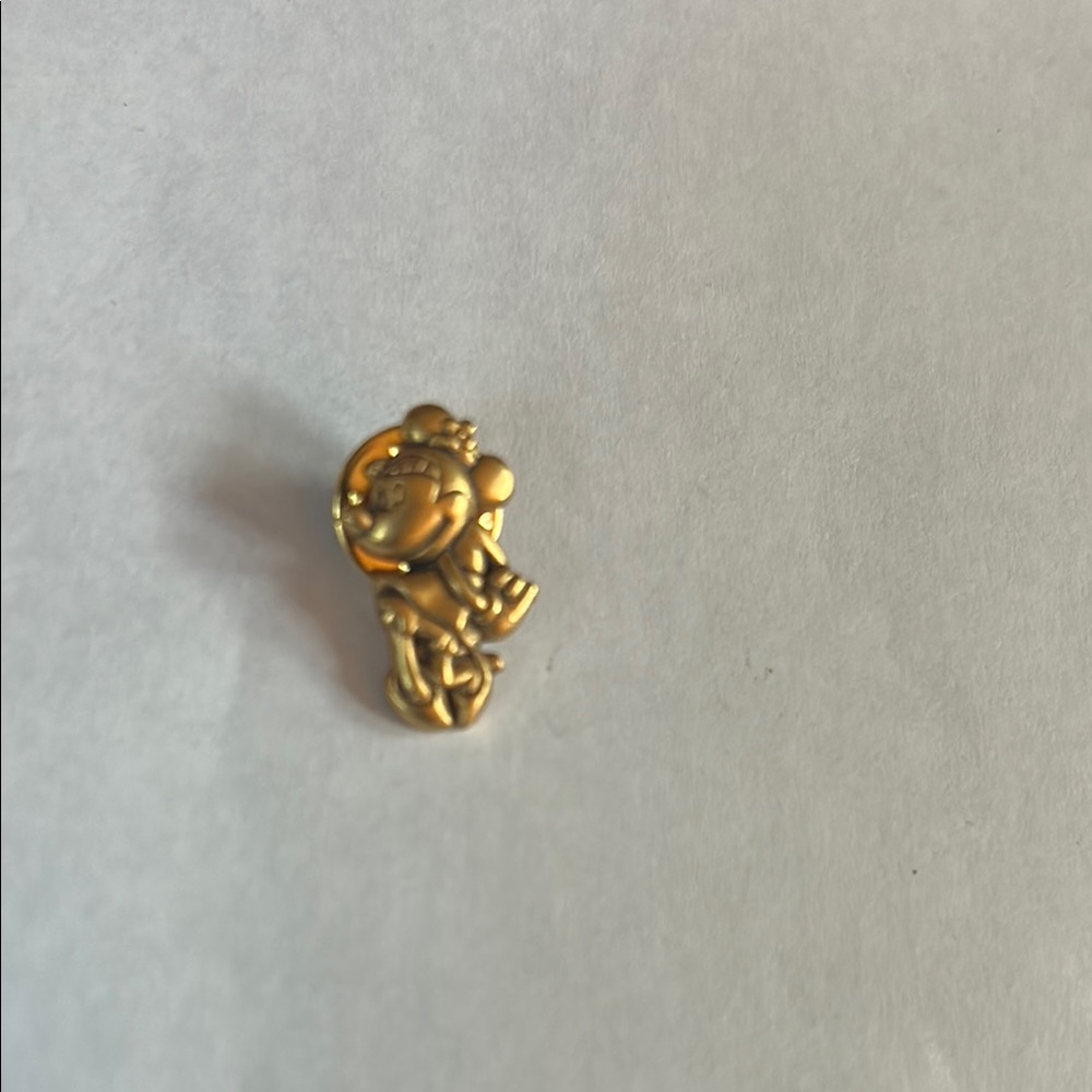 Disney’s Minnie mouse Pin